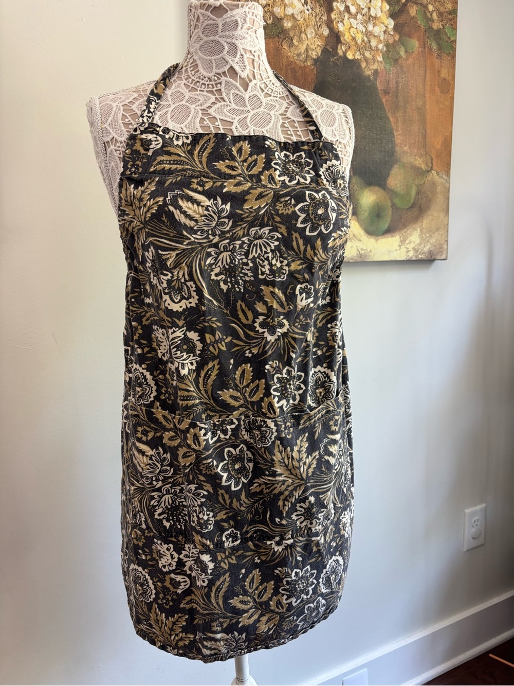 Black and Gold Floral Apron